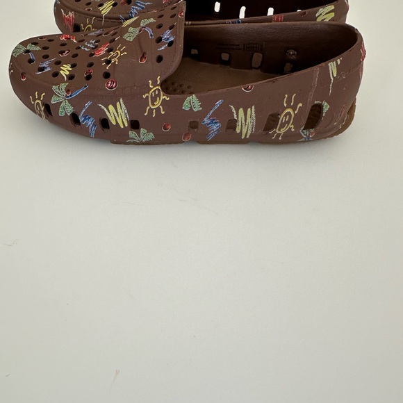 Kids Floafers Driftwood Brown Coconut shoes
Size J3 - Picture 6 of 7